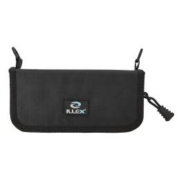 Illex Lure River Case Black, trousse noire à deux compartiments pour petits leurres, format fermé 20,7 × 10 × 4 cm.